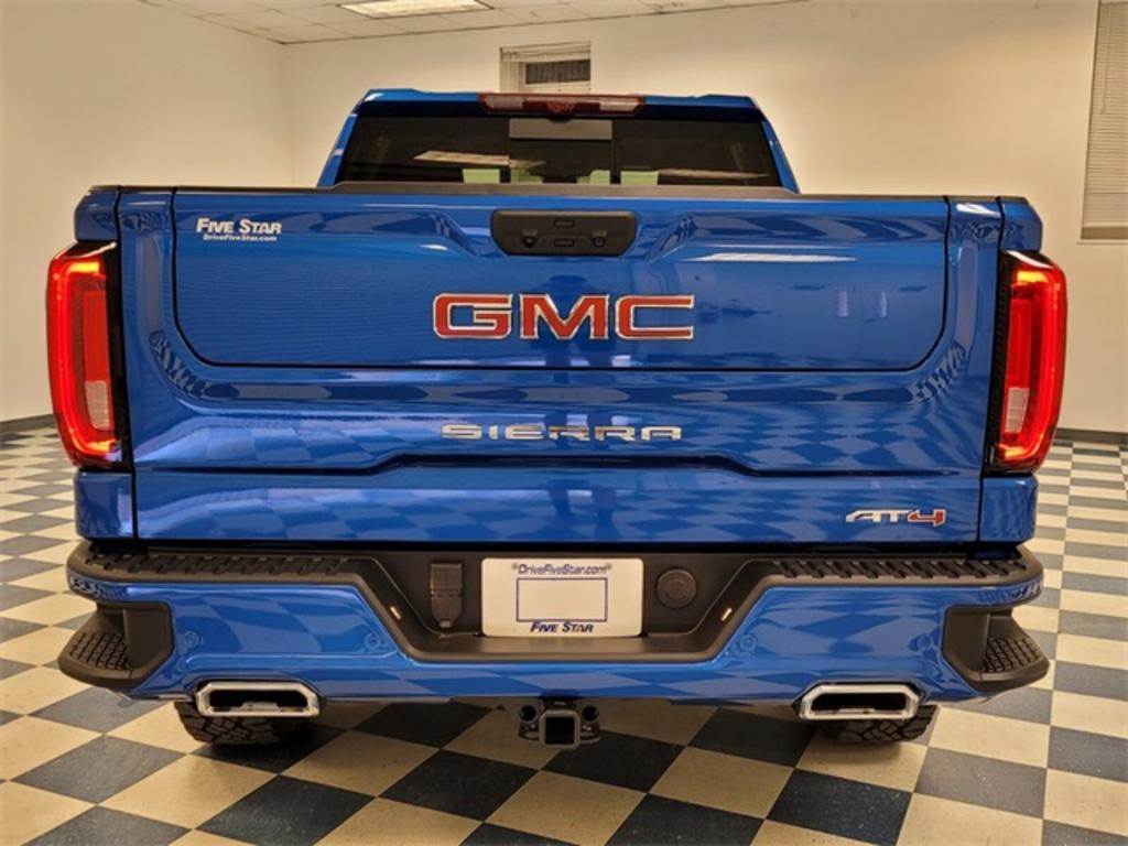 2023 GMC Sierra 1500 - $70,152