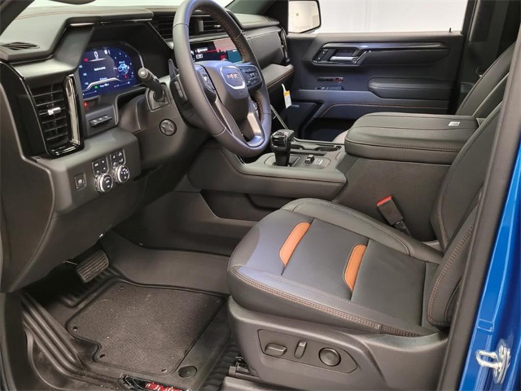 2023 GMC Sierra 1500 - $70,152
