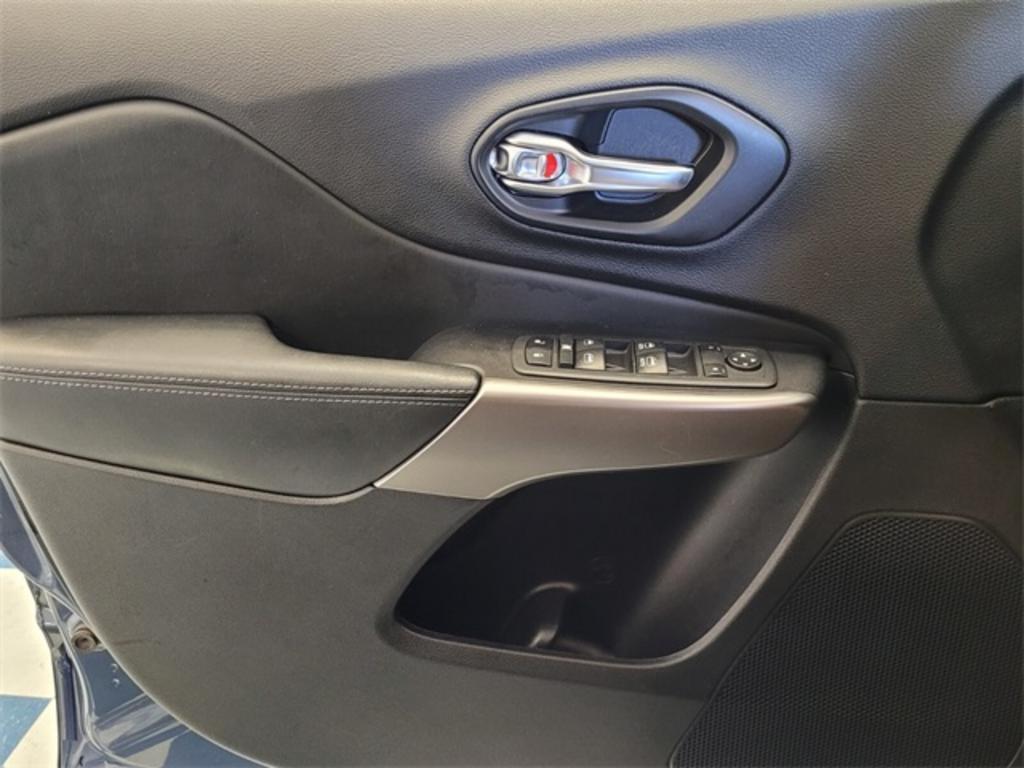 2021 Jeep Cherokee - $24,000