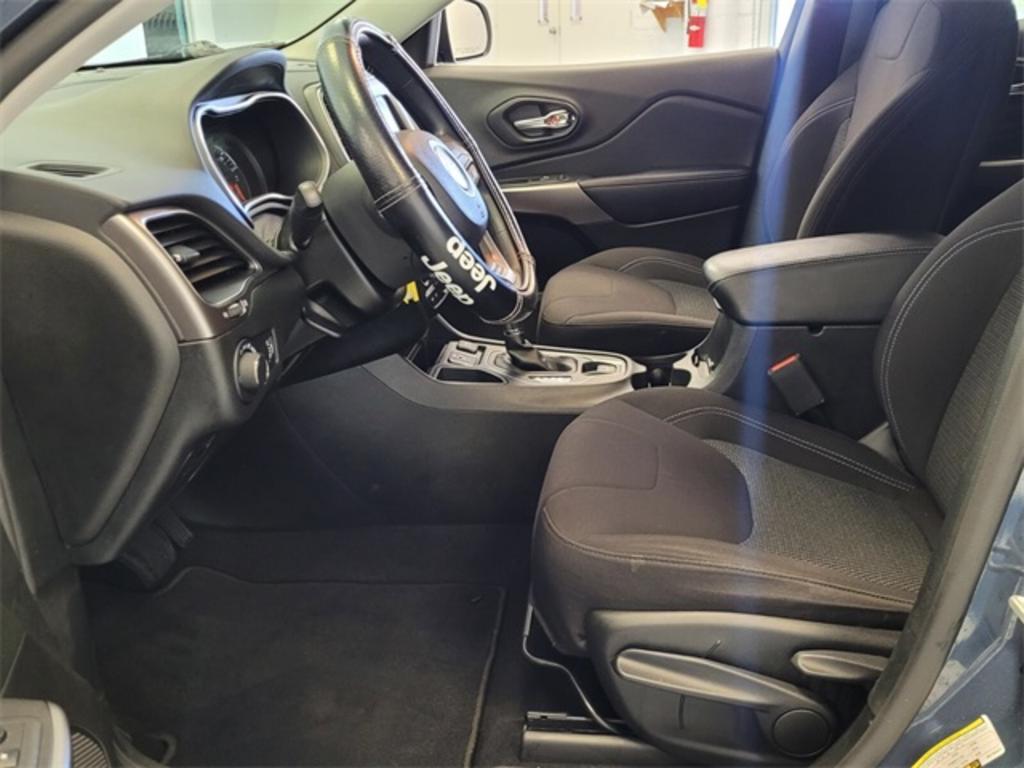 2021 Jeep Cherokee - $24,000