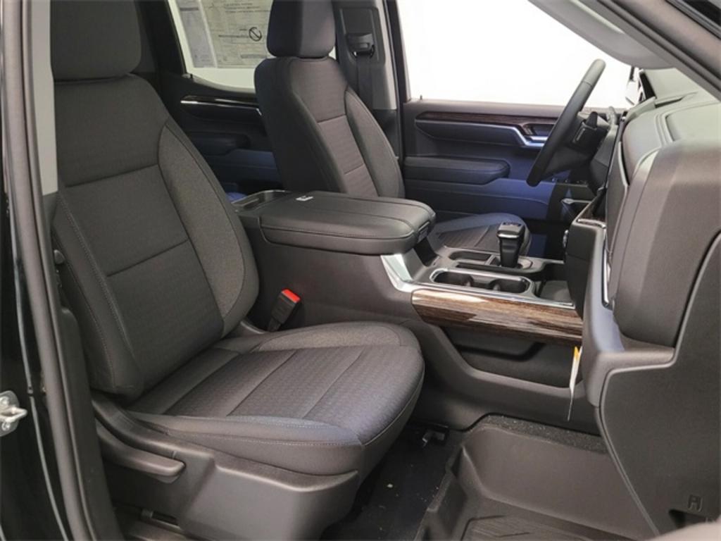2023 GMC Sierra 1500 - $59,209