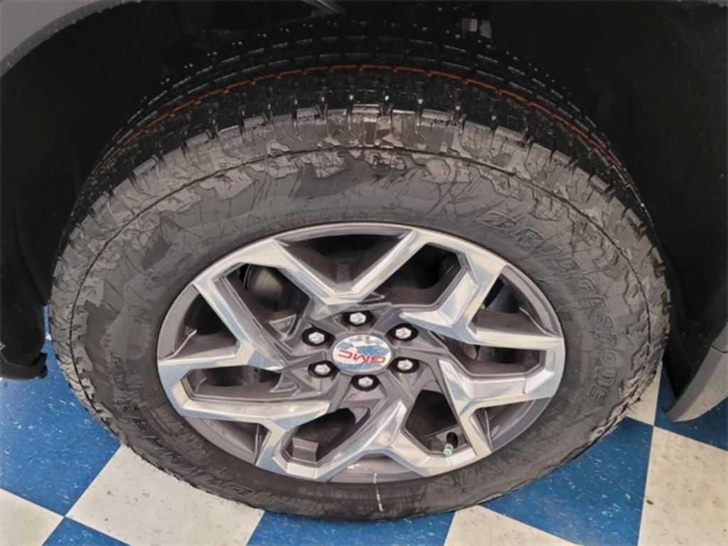 2023 GMC Sierra - $65,536
