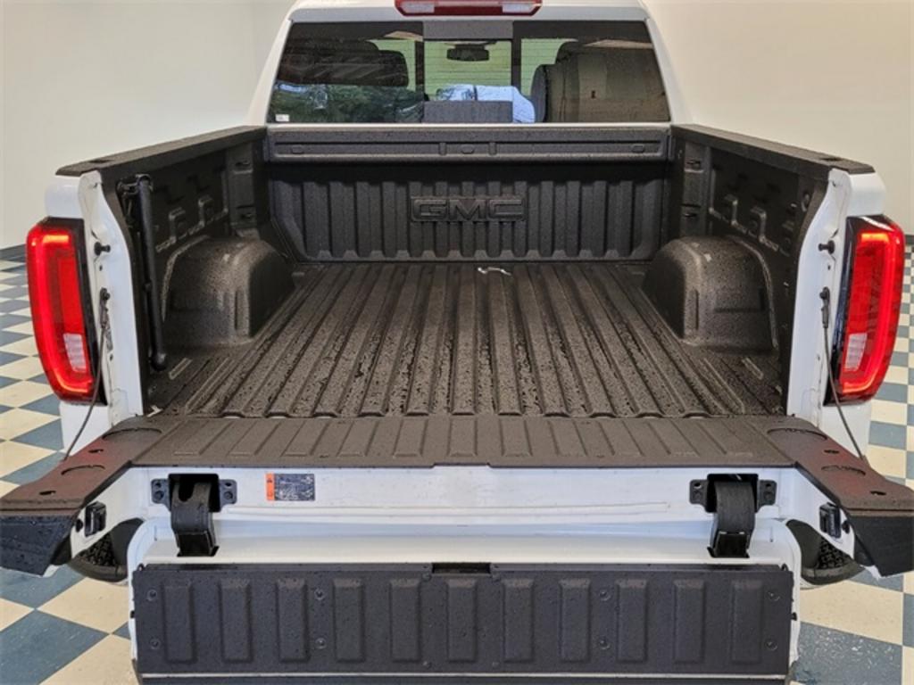 2023 GMC Sierra - $64,923