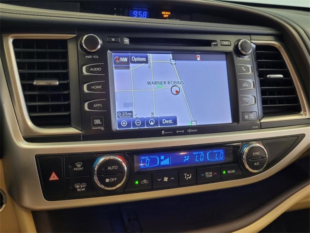 2016 Toyota Highlander - $30,000
