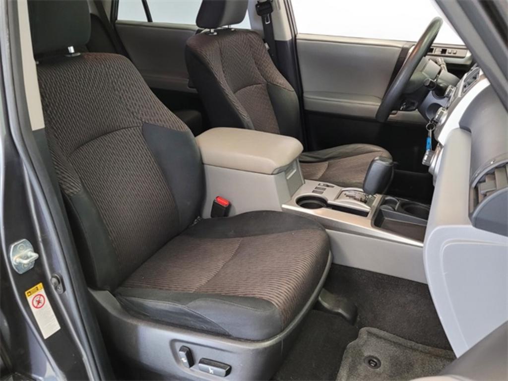 2013 Toyota 4Runner - $20,000