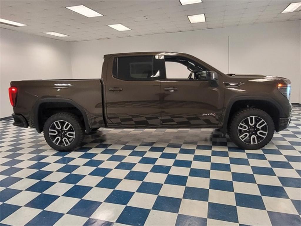 2023 GMC Sierra - $70,553