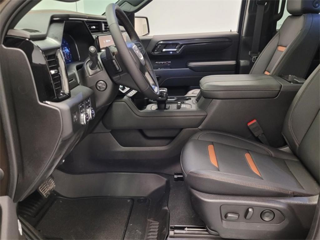 2023 GMC Sierra - $70,553