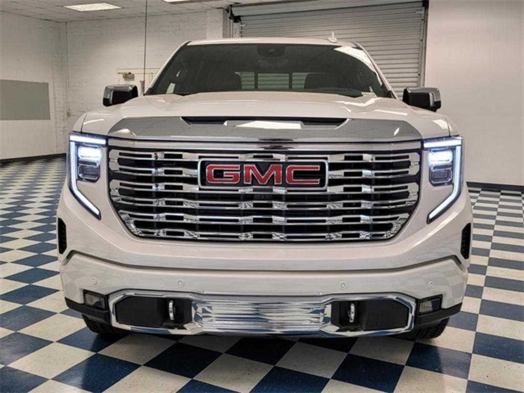 2023 GMC Sierra - $75,146
