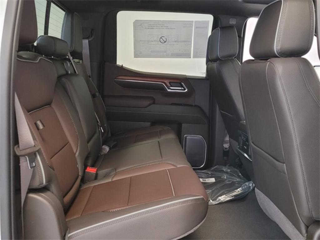 2023 GMC Sierra - $75,631
