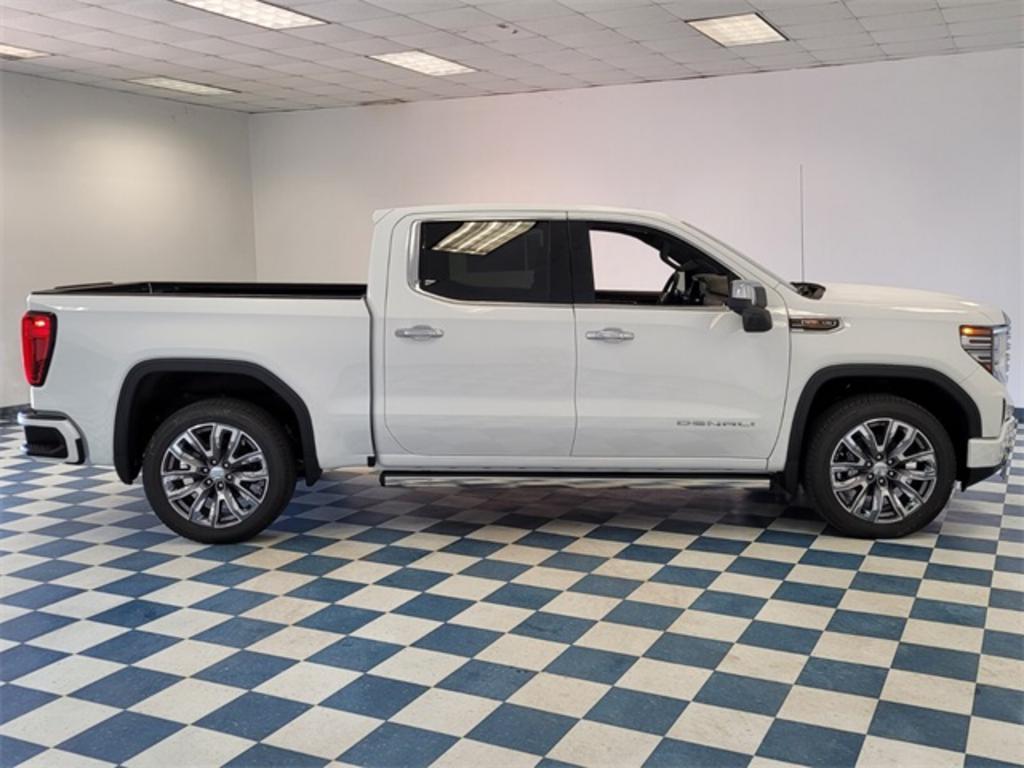 2023 GMC Sierra - $75,631