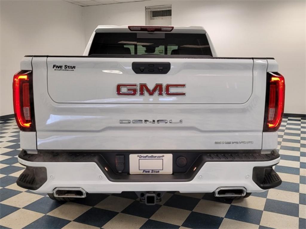 2023 GMC Sierra - $75,631