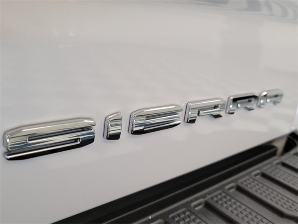 2023 GMC Sierra 1500 - $76,693