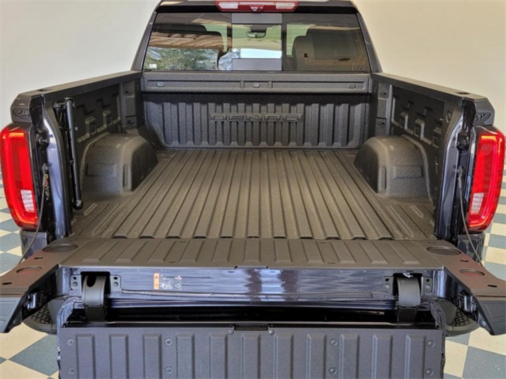 2023 GMC Sierra - $74,656