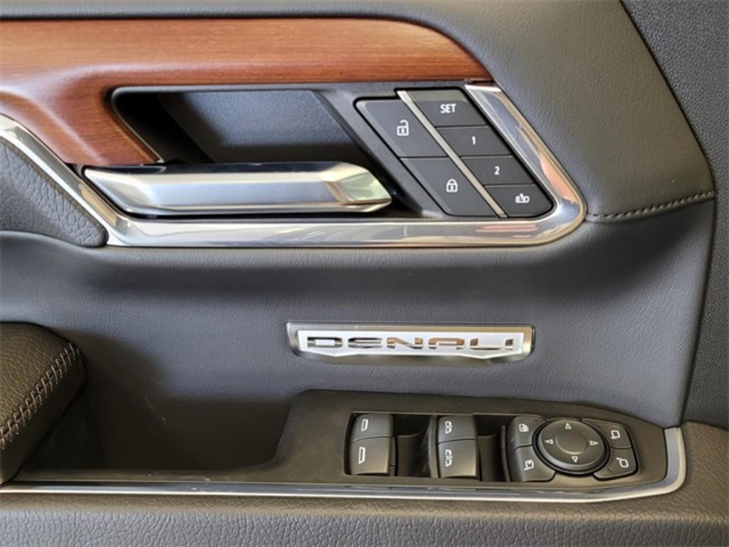 2023 GMC Sierra - $74,656