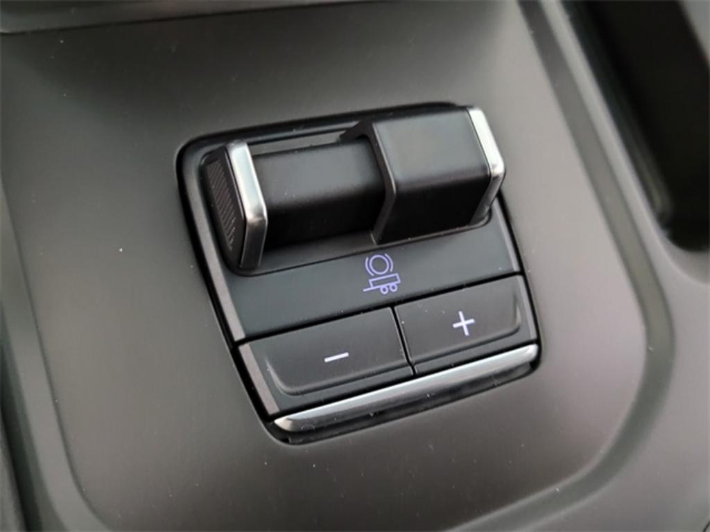 2023 GMC Sierra - $74,656