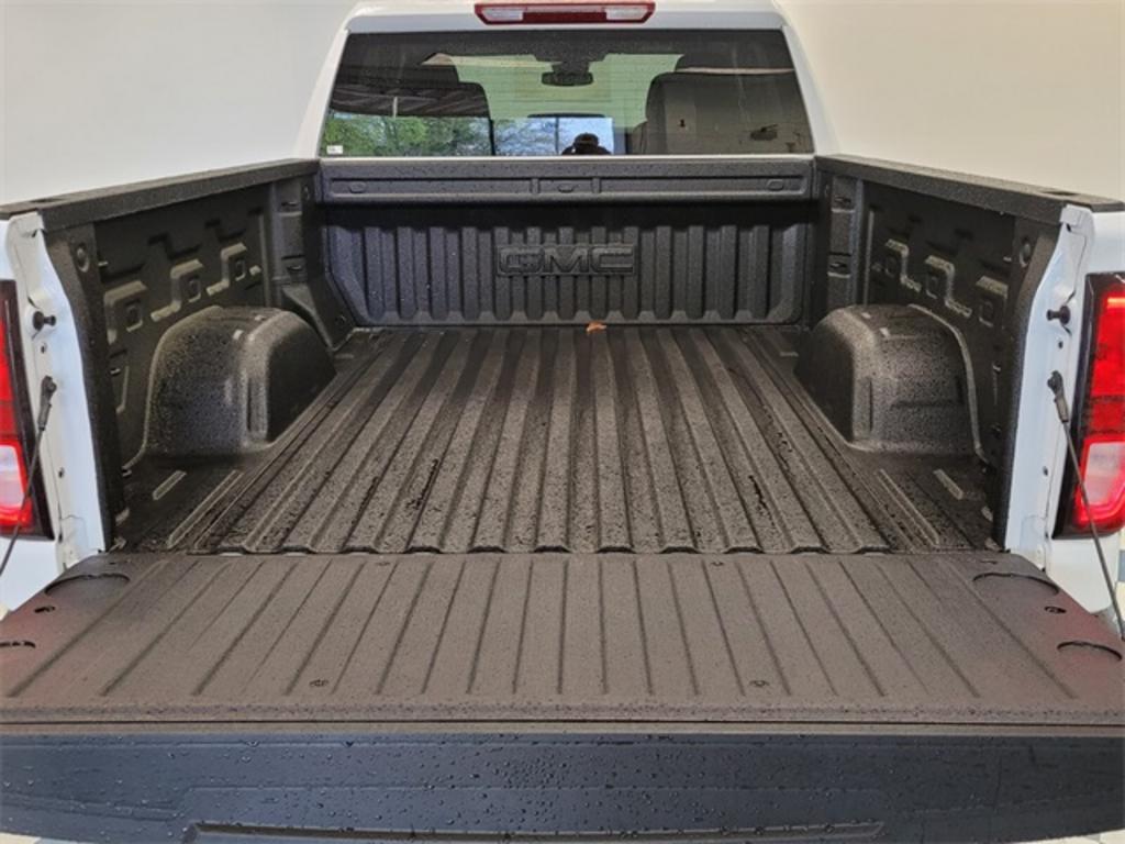 2023 GMC Sierra 1500 - $58,375