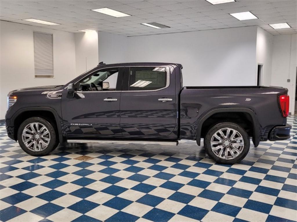 2023 GMC Sierra - $75,426