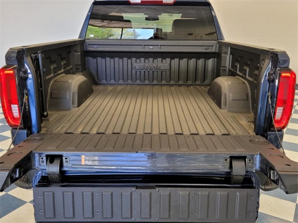 2023 GMC Sierra 1500 - $64,224