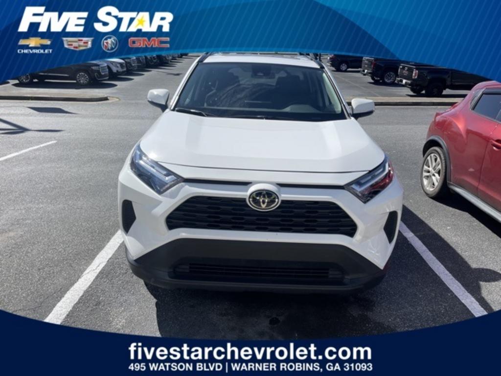 2022 Toyota RAV4 - $32,000