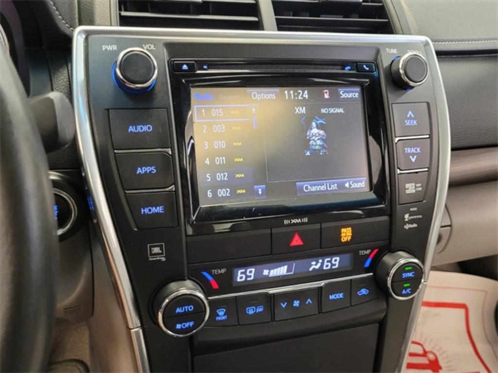 2017 Toyota Camry - $22,500