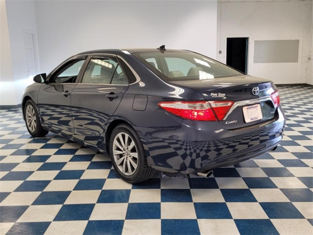 2017 Toyota Camry - $22,500