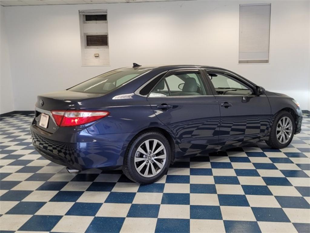 2017 Toyota Camry - $22,500