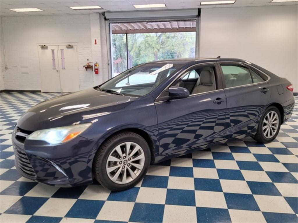 2017 Toyota Camry - $22,500