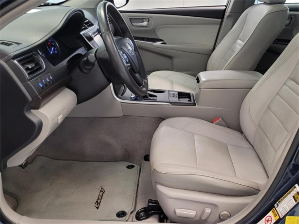 2017 Toyota Camry - $22,500