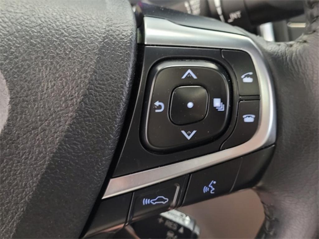 2017 Toyota Camry - $22,500