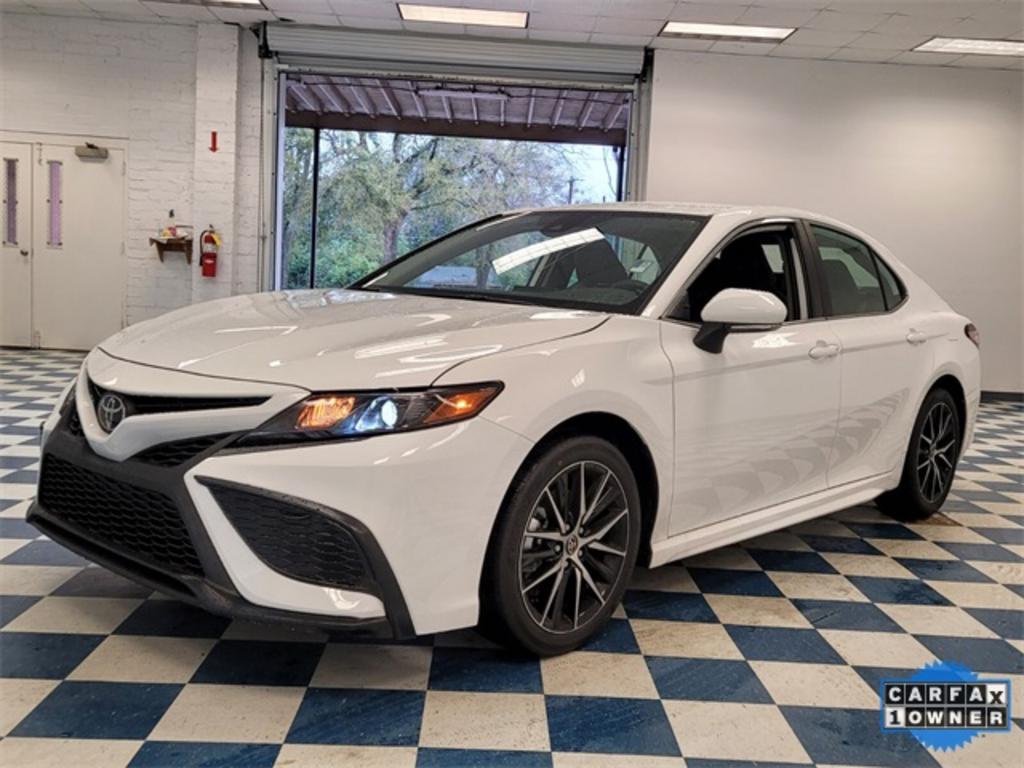 2023 Toyota Camry - $29,000