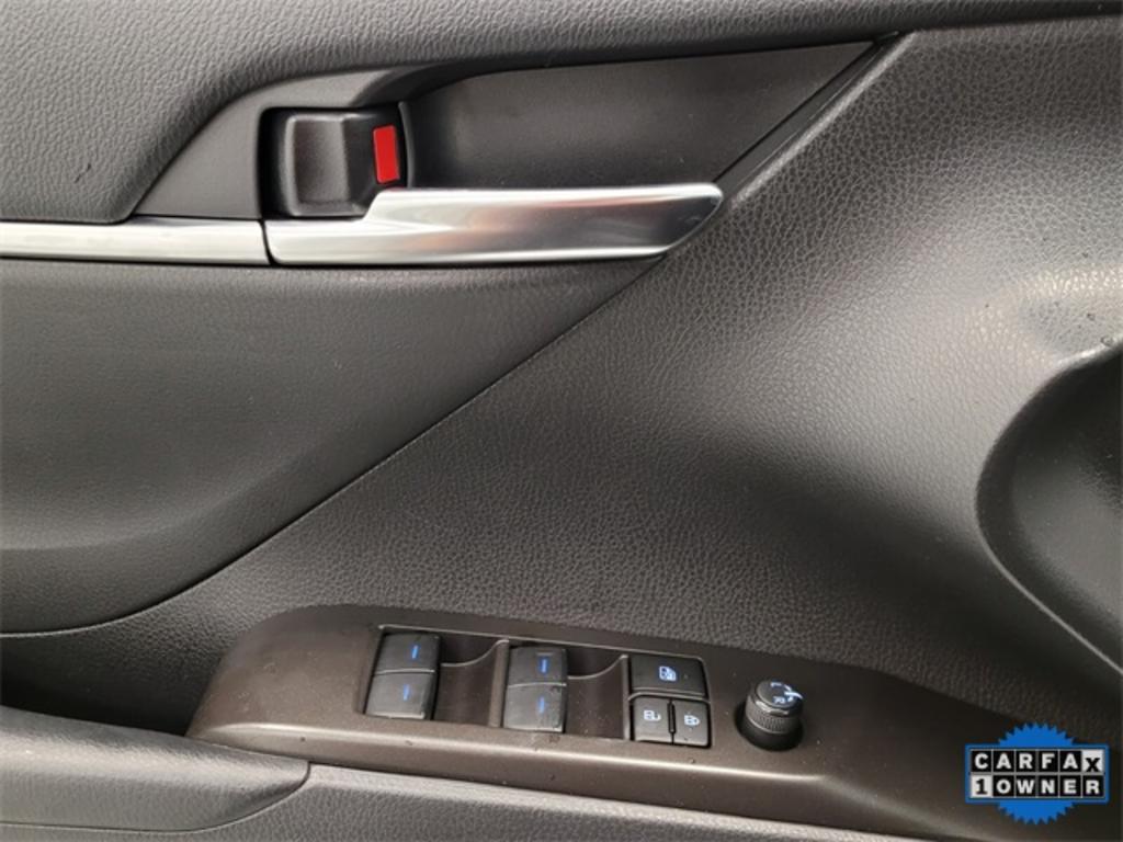 2023 Toyota Camry - $29,000