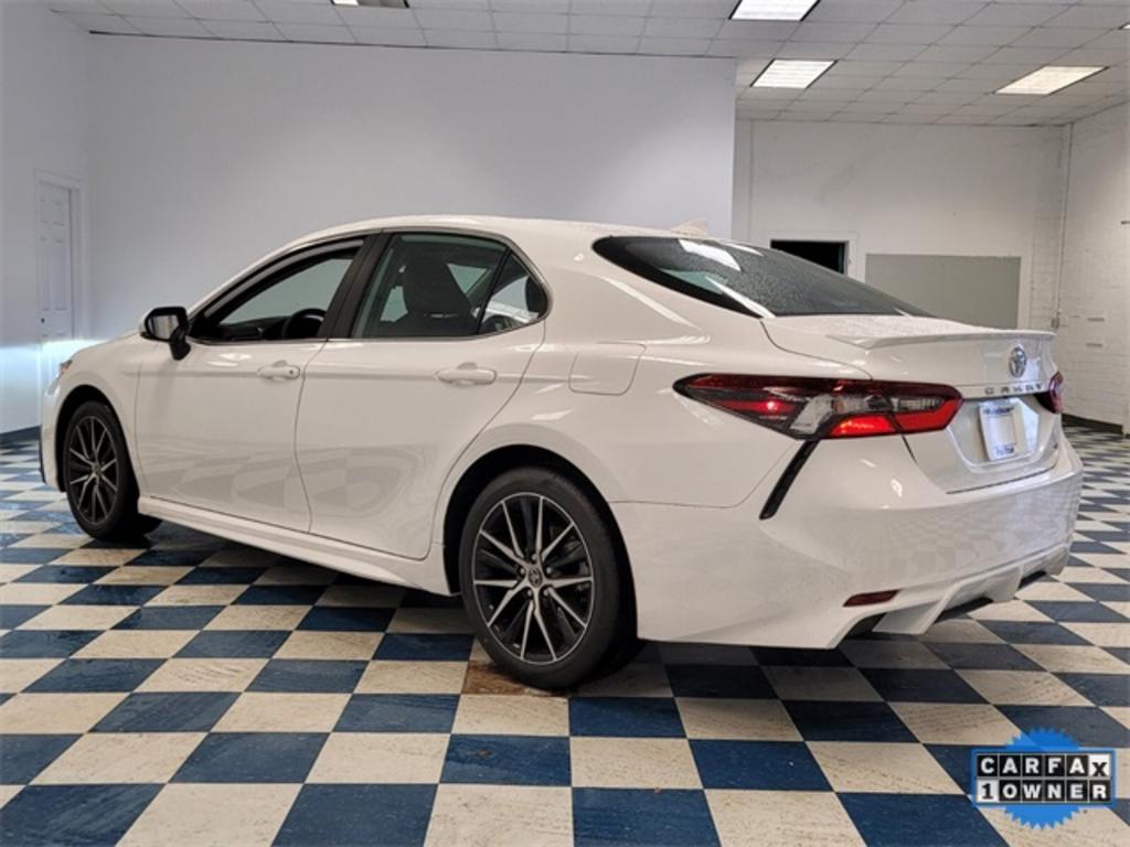 2023 Toyota Camry - $29,000
