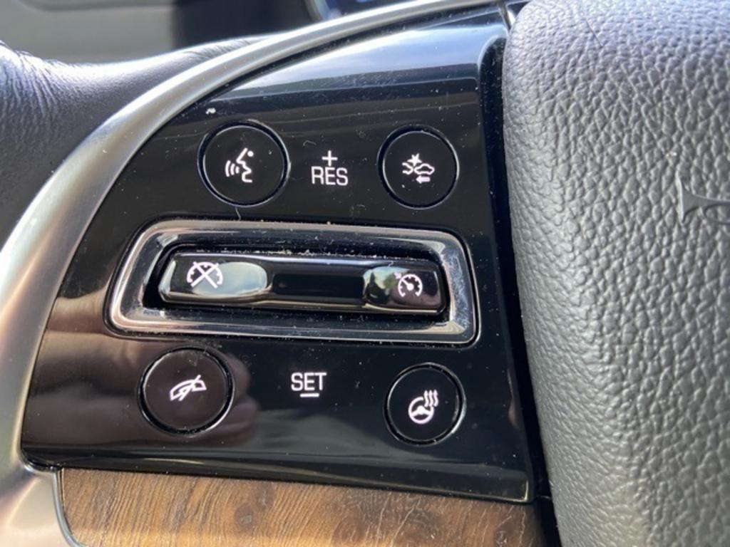 2019 Cadillac Escalade ESV Premium Luxury photo