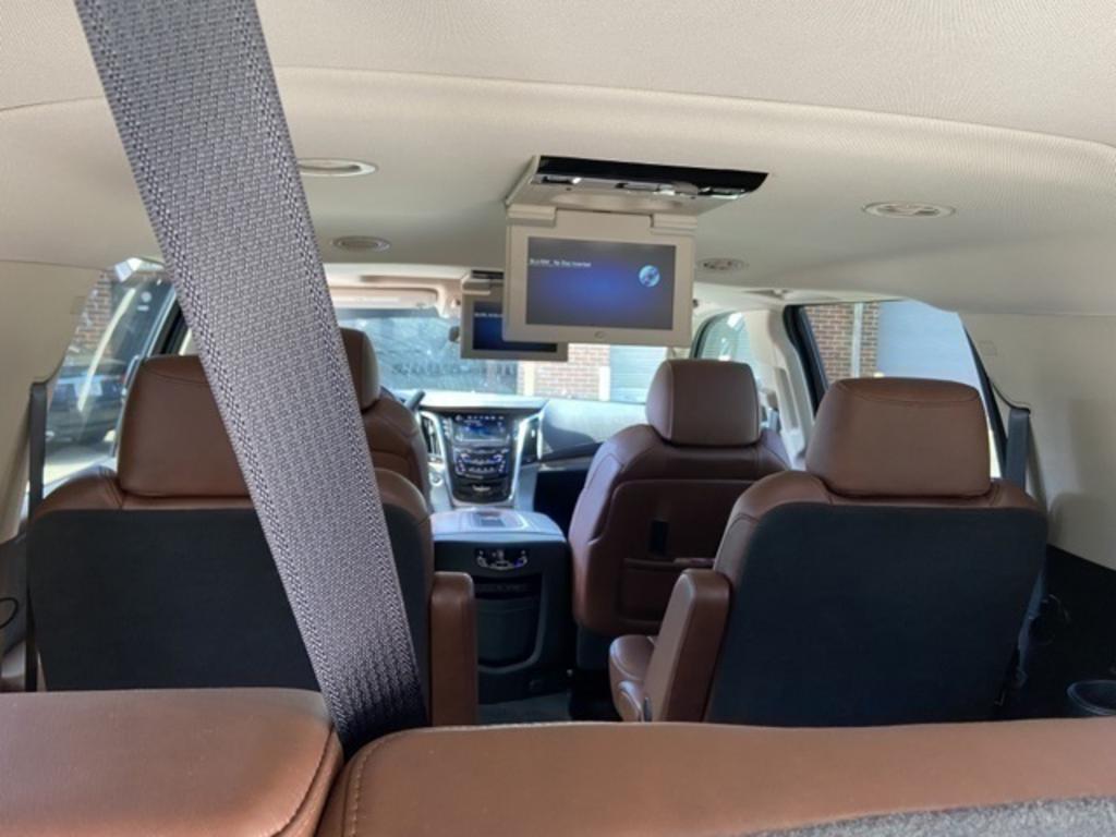 2019 Cadillac Escalade ESV Premium Luxury photo