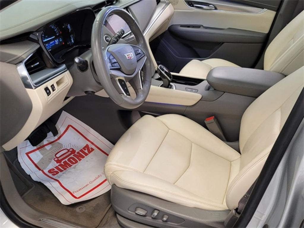 2018 Cadillac XT5 - $26,000