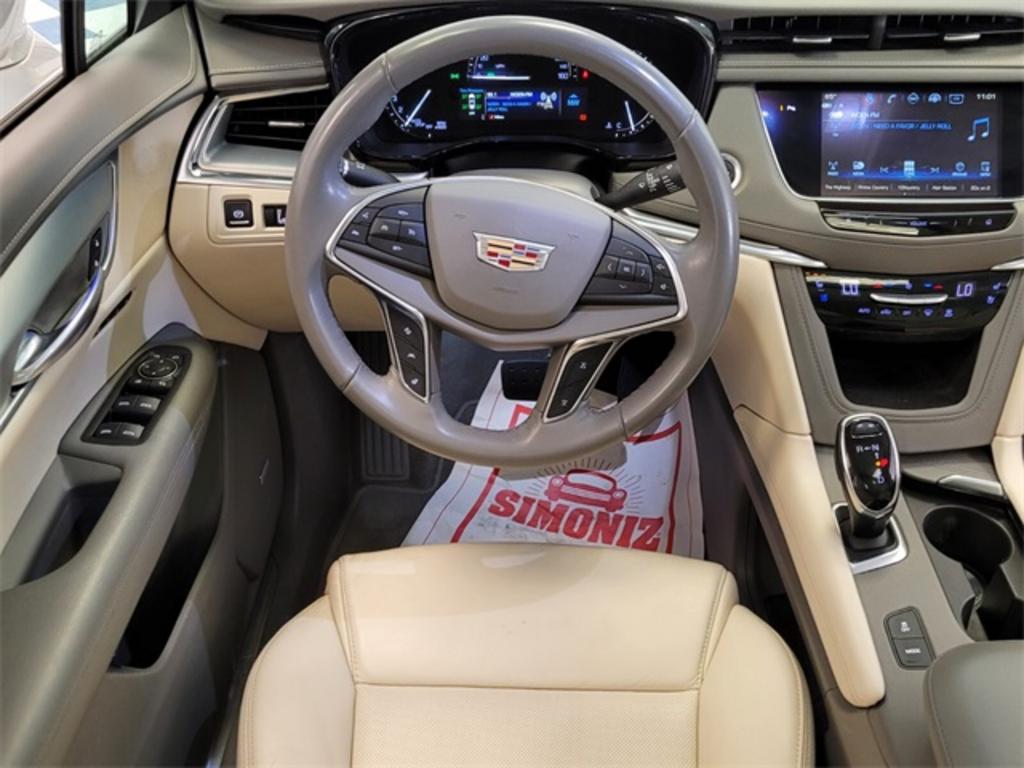 2018 Cadillac XT5 - $26,000