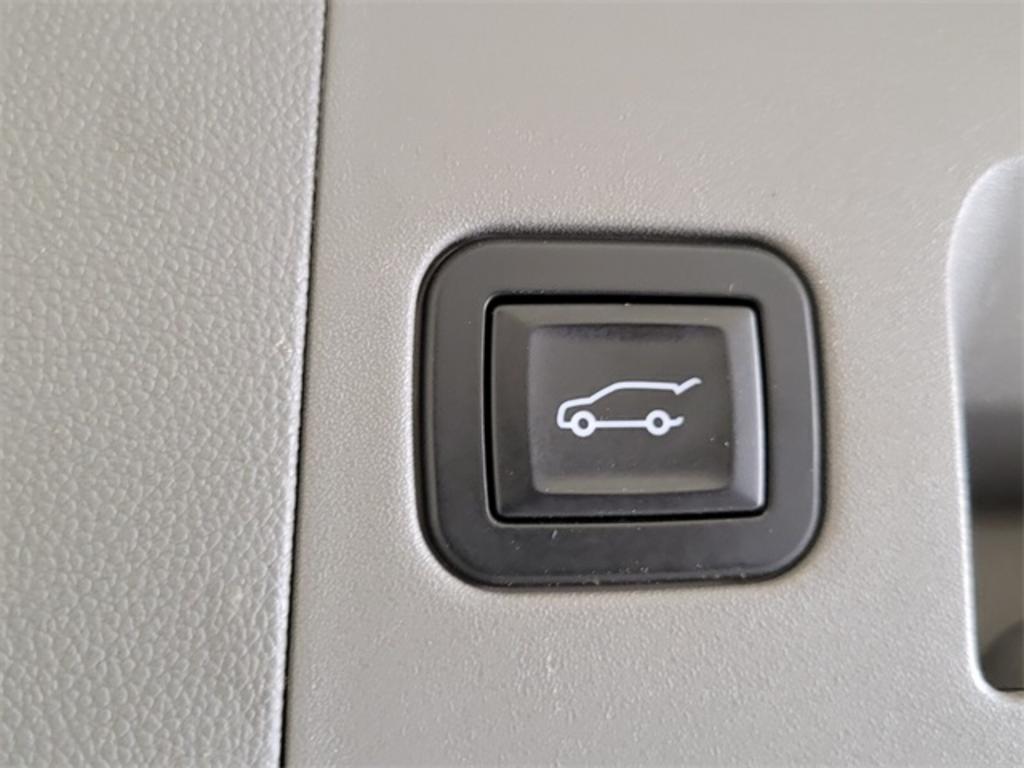 2018 Cadillac XT5 Premium Luxury photo