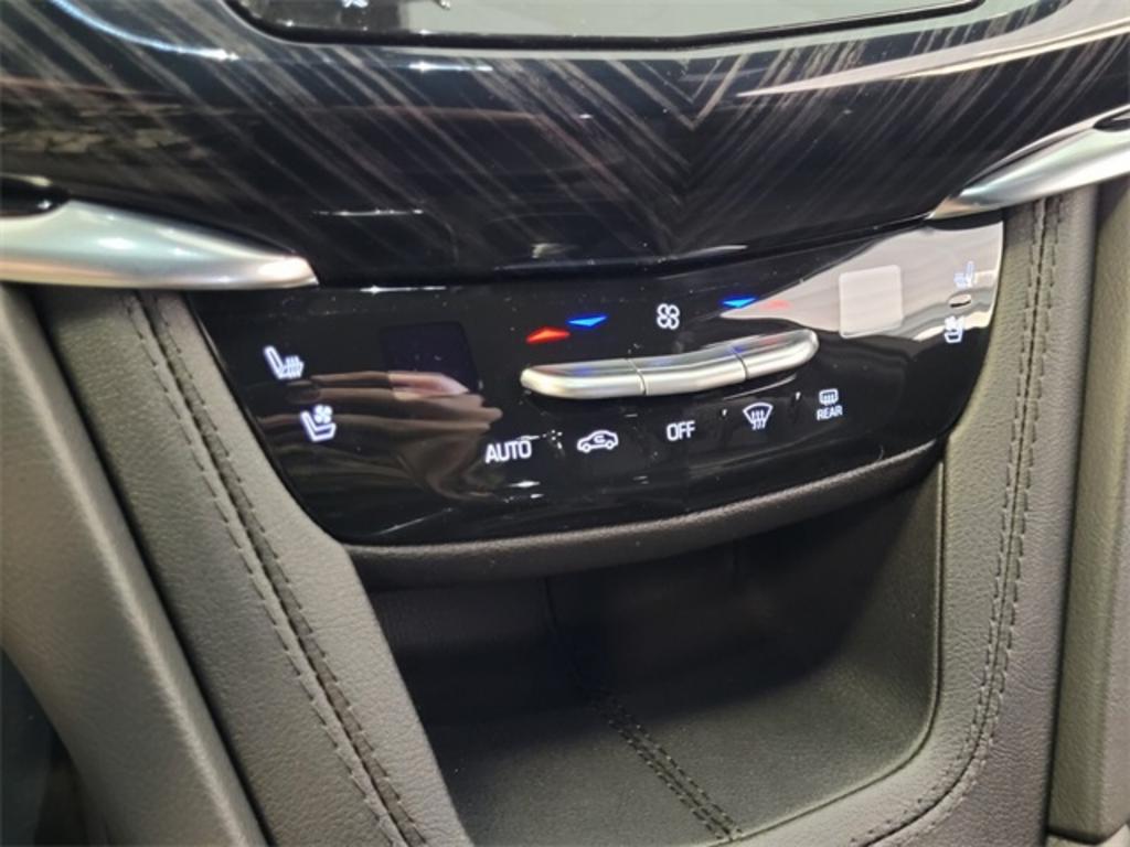 2023 Cadillac XT6 - $55,915