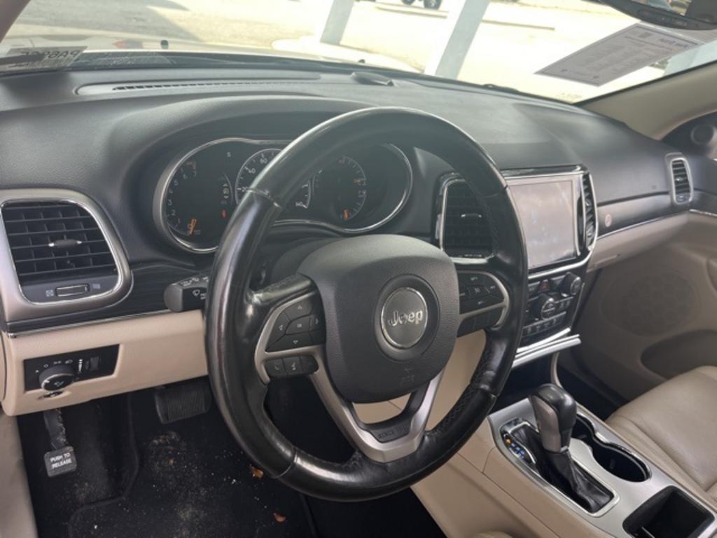 2020 Jeep Cherokee - $27,500