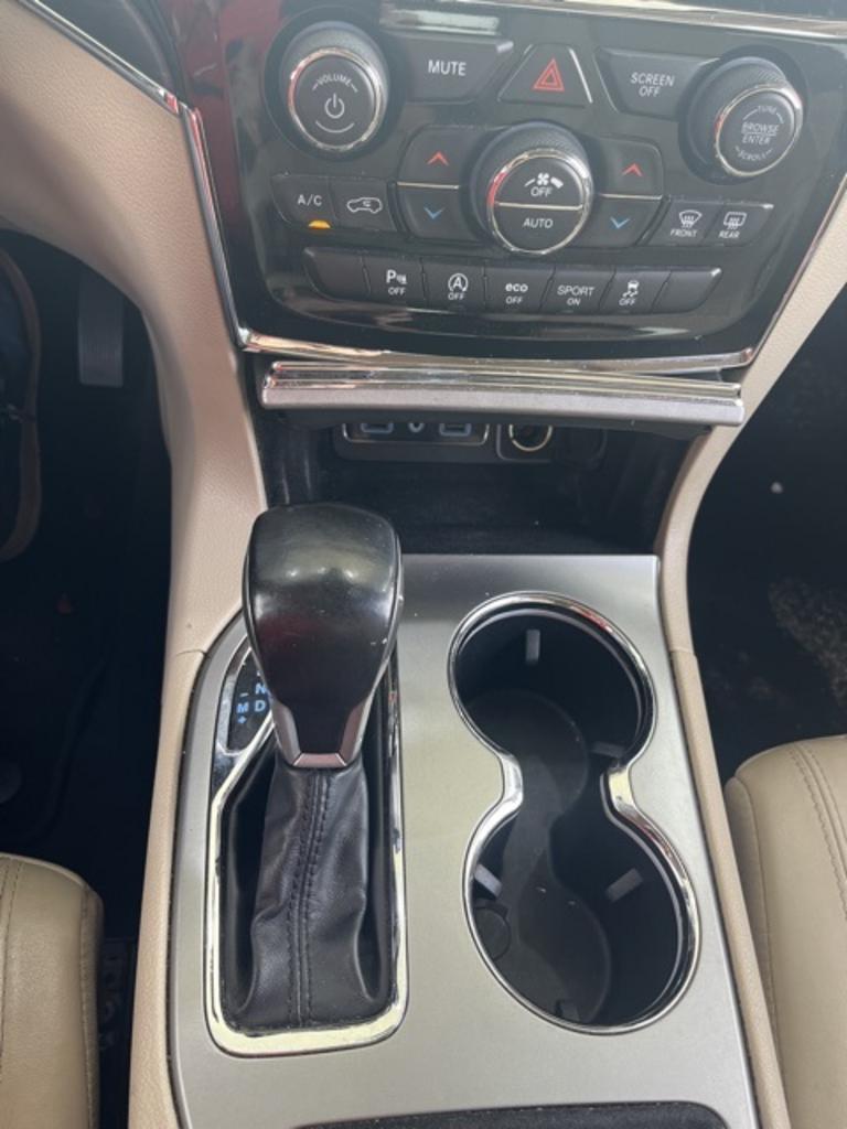 2020 Jeep Cherokee - $27,500
