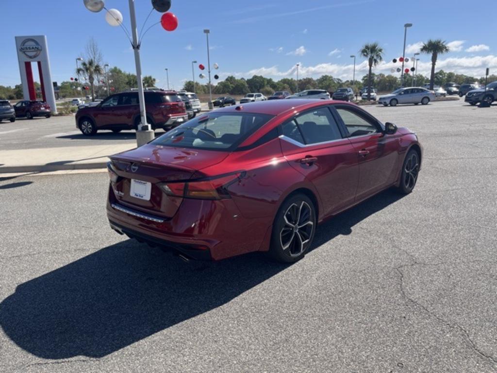 2023 Nissan Altima - $30,000
