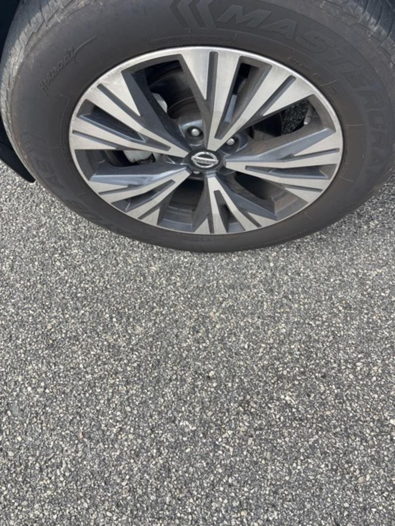 2021 Nissan Rogue - $24,500