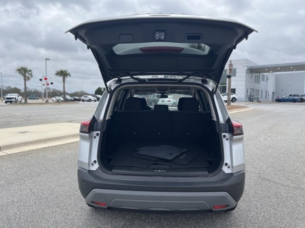 2021 Nissan Rogue - $24,500