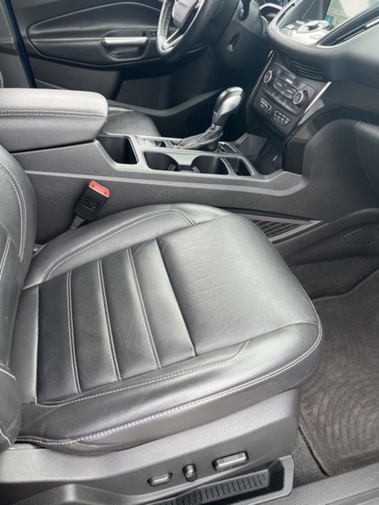 2019 Ford Escape - $21,000