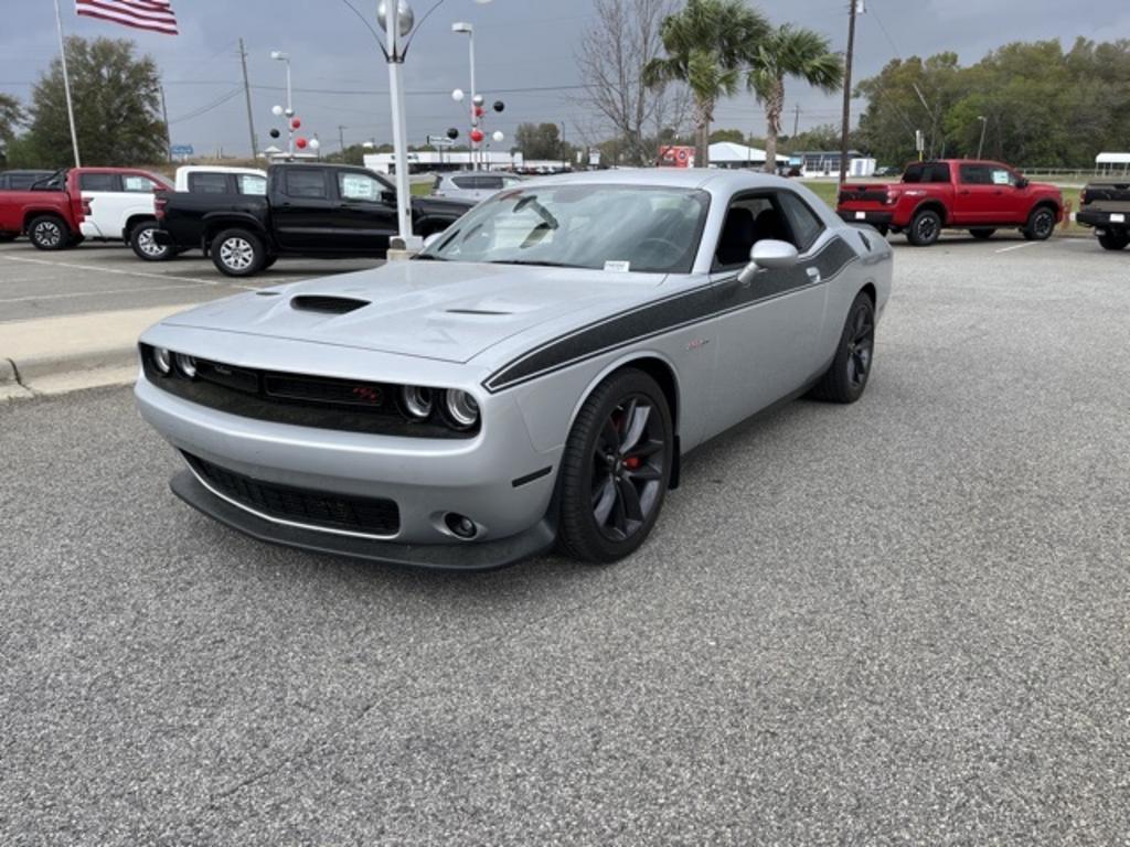 2019 Dodge Challenger - $45,000