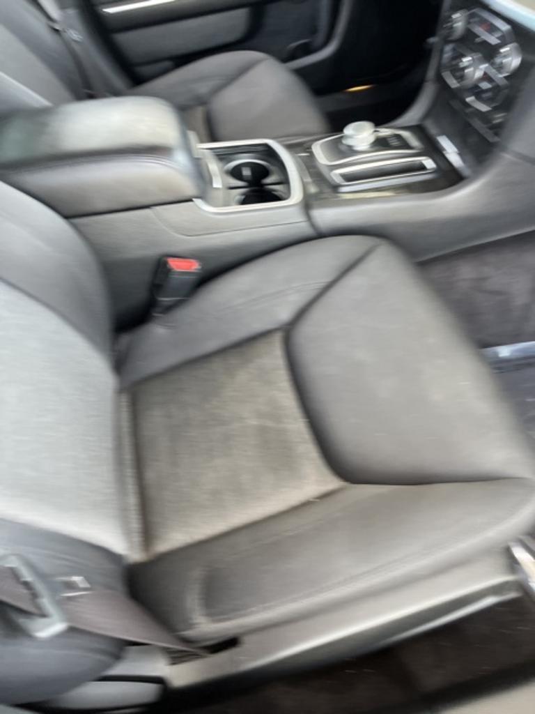 2018 Chrysler 300 - $19,500