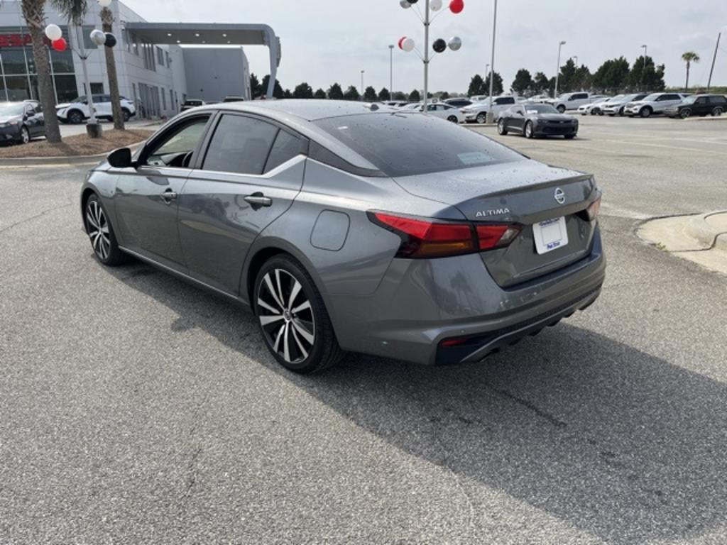 2020 Nissan Altima - $22,000