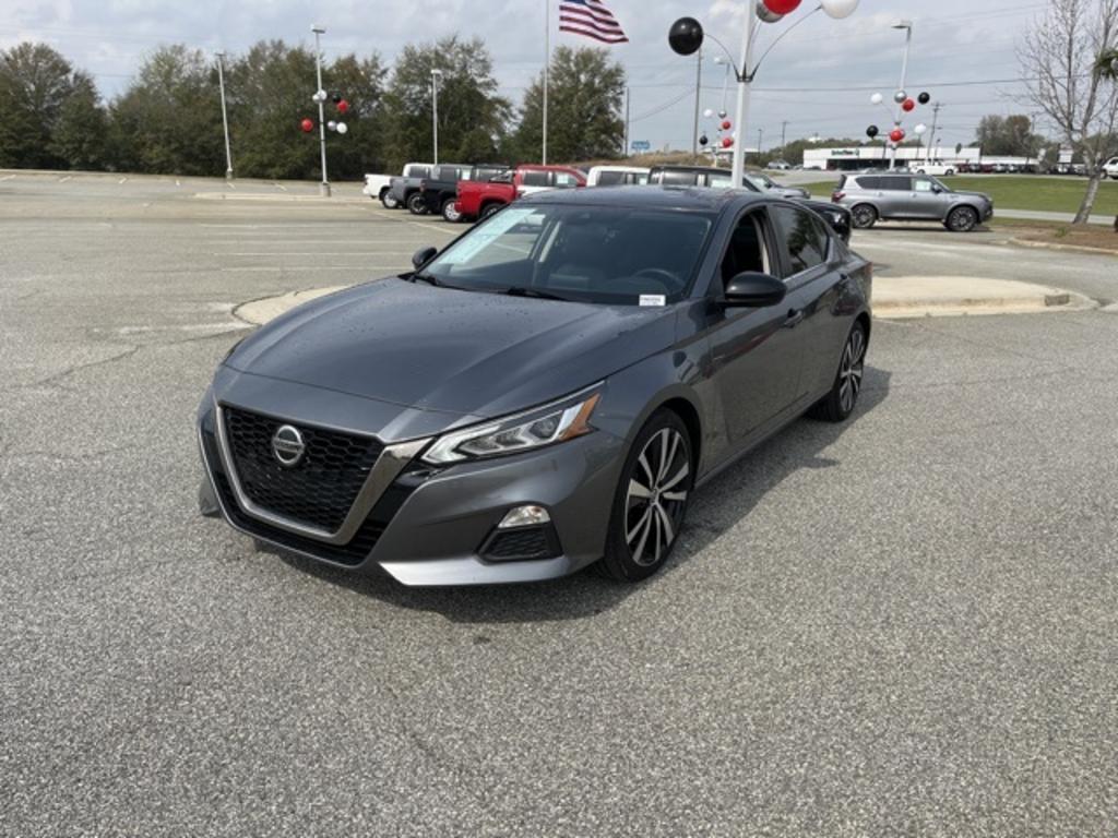 2020 Nissan Altima - $22,000