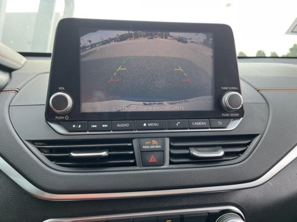 2020 Nissan Altima - $22,000