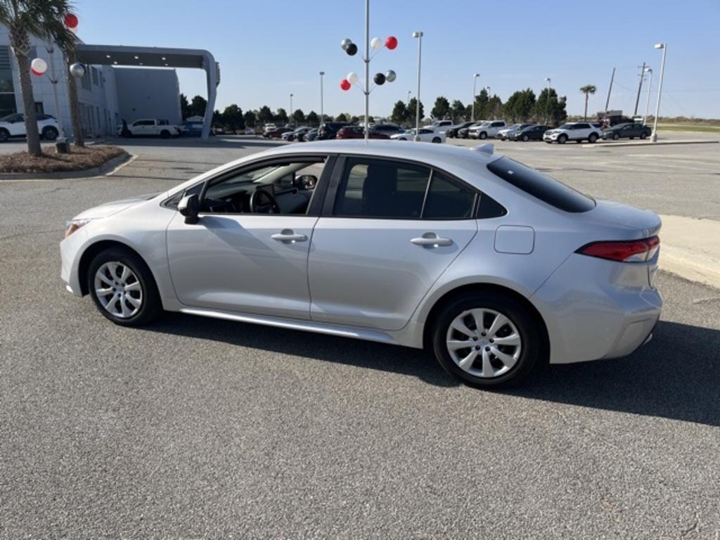 2022 Toyota Corolla - $24,000